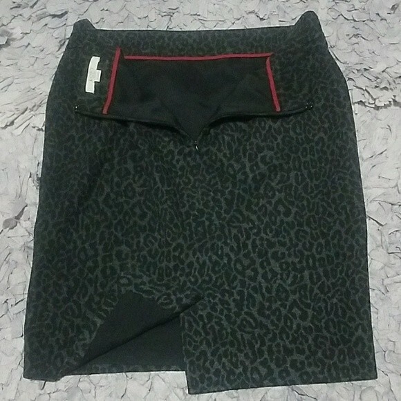 Ann Taylor Loft Leopard Animal Print Pencil Skirt - Picture 5 of 5